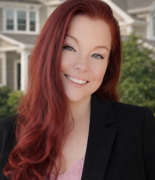 Picture of Kira Wear